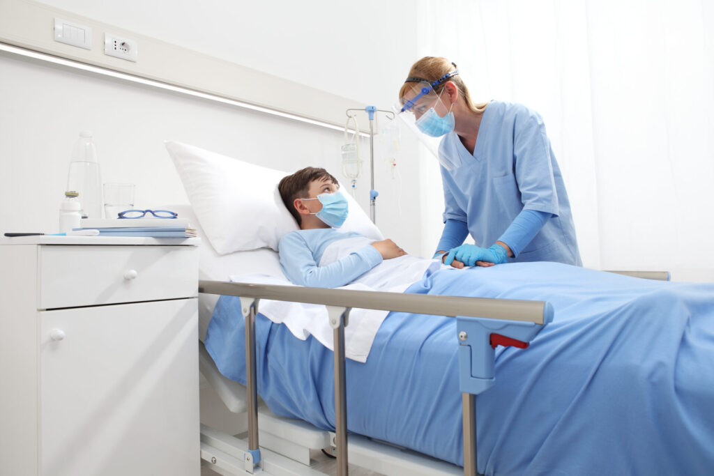 Nurse,Takes,Care,Of,The,Patient,Child,In,Hospital,Bed,