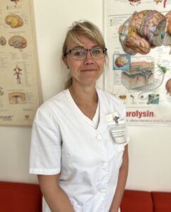 Vastuvõttu tegev õde Helen Palloson